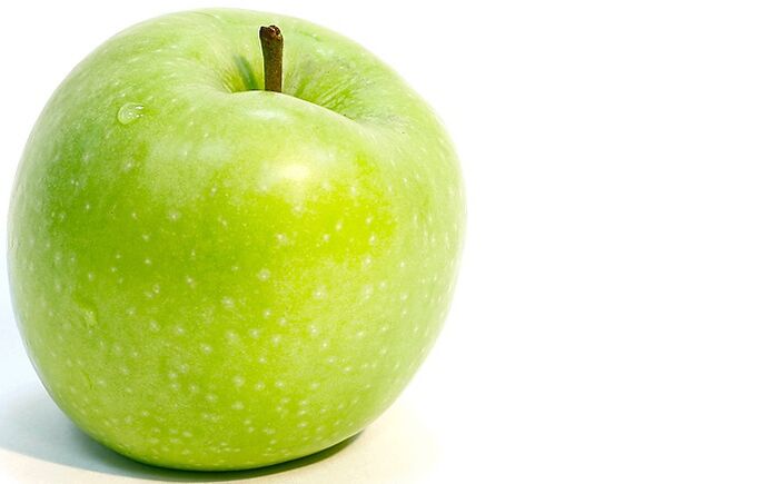 A lista de alimentos permitidos na dieta de trigo sarraceno inclui maçãs