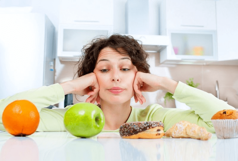 alimentos saudáveis ​​e não saudáveis ​​durante a perda de peso